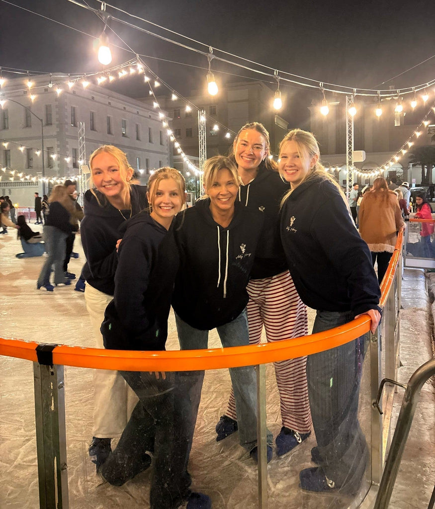 Why Custom Apparel Brings Team Together